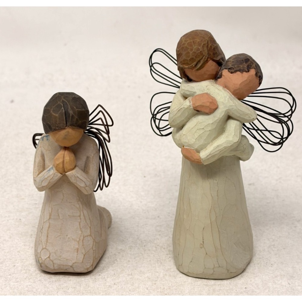 Lot of 2 Willow Tree Angel's Embrace & Angel of Prayer Figurines Demdaco